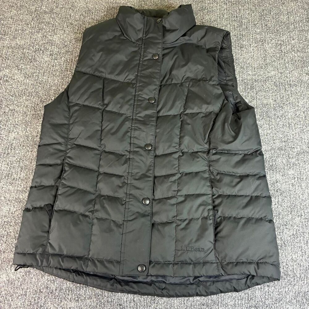 L.L.Bean Women’s Down Puffer Vest Medium Black Snap Front Insulated